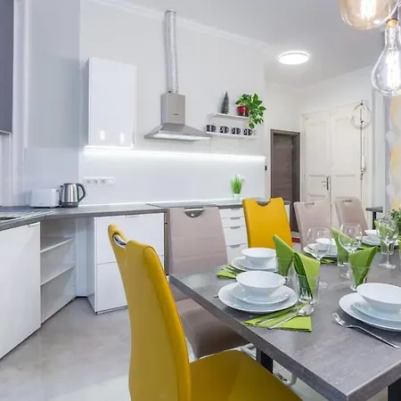 Super Quiet Sleep アパート *